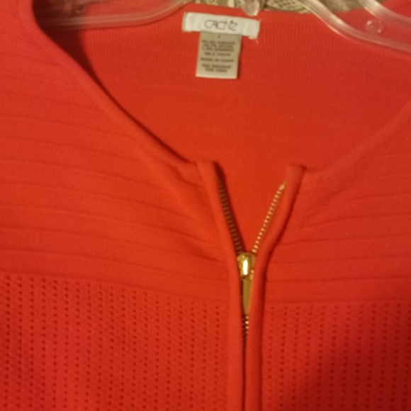 Cache Red Sweater - Picture 3 of 8